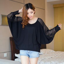 秋冬新風(fēng)尚 圓領(lǐng)長袖T恤——通勤休閑皆宜的爆款穿搭指南